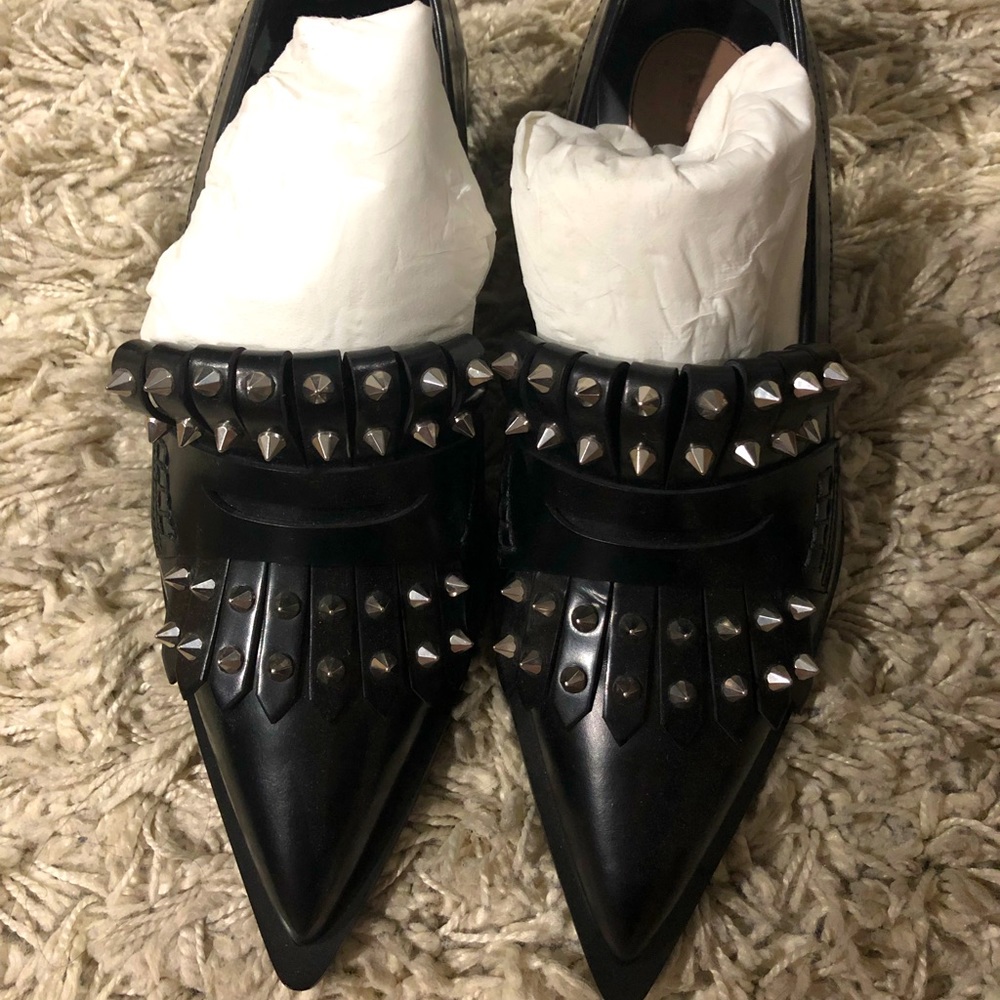 NWT Alexander McQueen studded leather loafers.